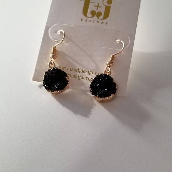 NWOT Black Gemstone Earrings - Picture 3 of 4